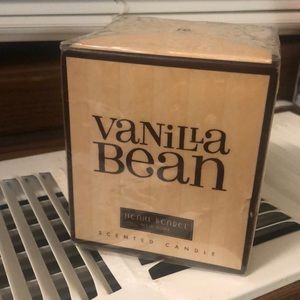 Henri Bendel New York vanilla bean candle